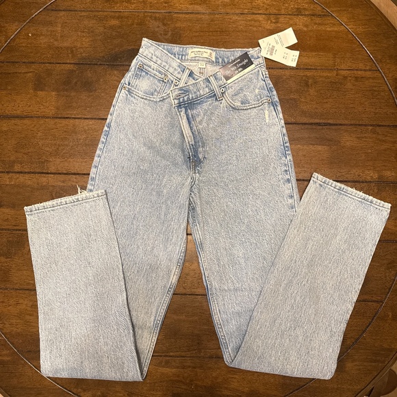 Abercrombie 90s Straight Curve Love 24 Long Crossover waist - Picture 1 of 3